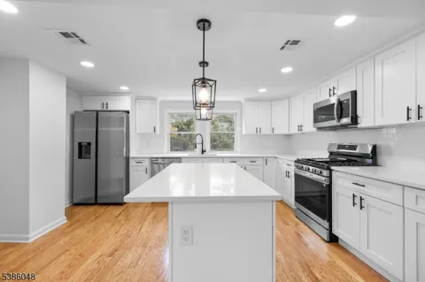 206 Linden Ave