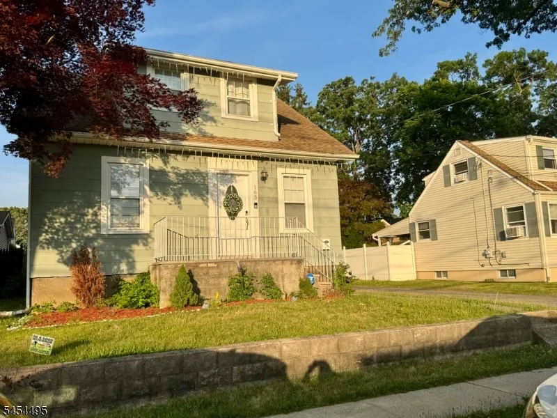 165 5Th Ave Hawthorne, NJ 07506
