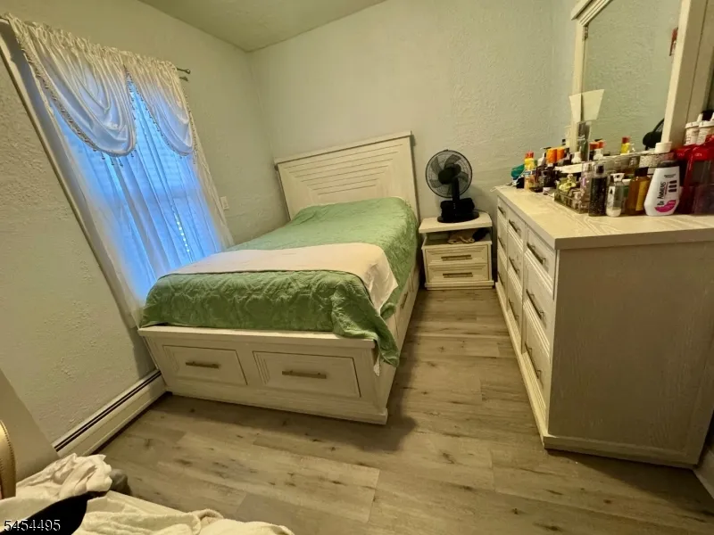 165 5Th Ave Hawthorne, NJ 07506