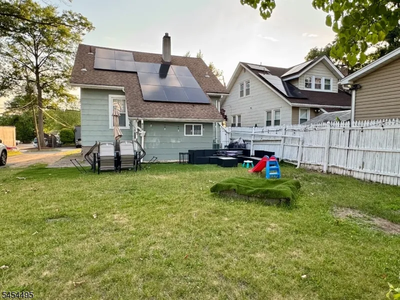165 5Th Ave Hawthorne, NJ 07506
