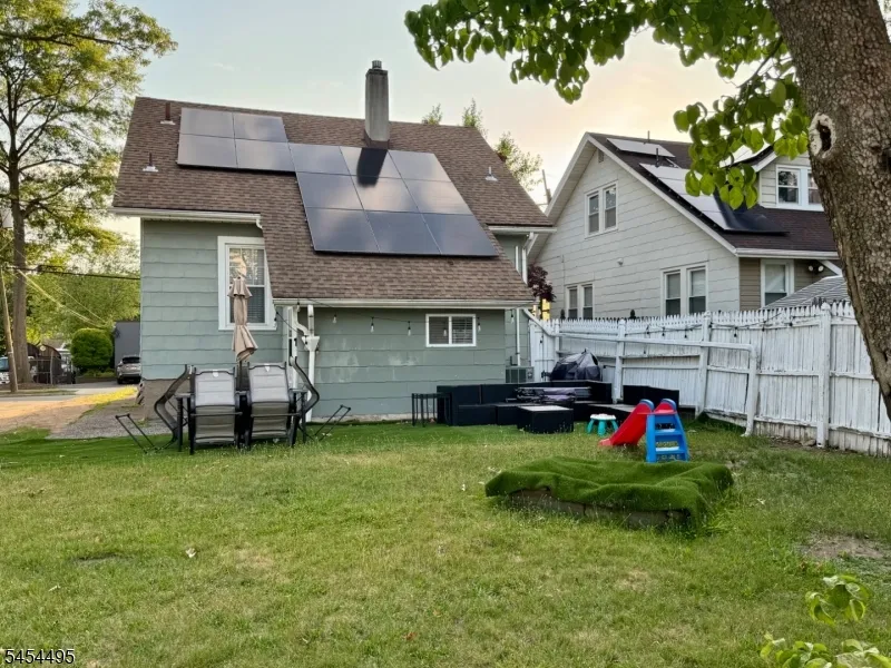 165 5Th Ave Hawthorne, NJ 07506