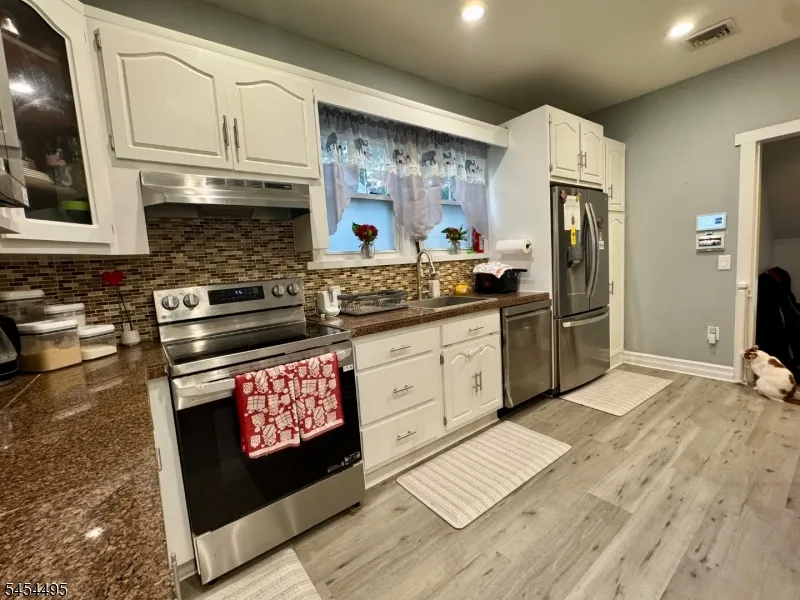 165 5Th Ave Hawthorne, NJ 07506