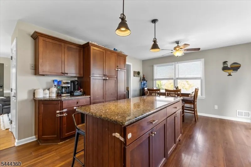 152 County Road 513 Alexandria, NJ 08825