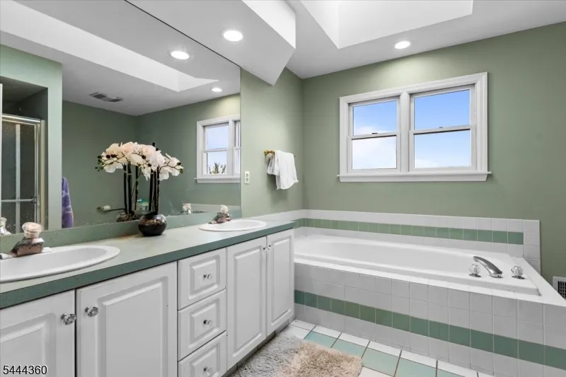 152 County Road 513 Alexandria, NJ 08825