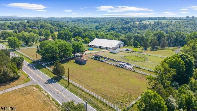 152 County Road 513 Alexandria, NJ 08825