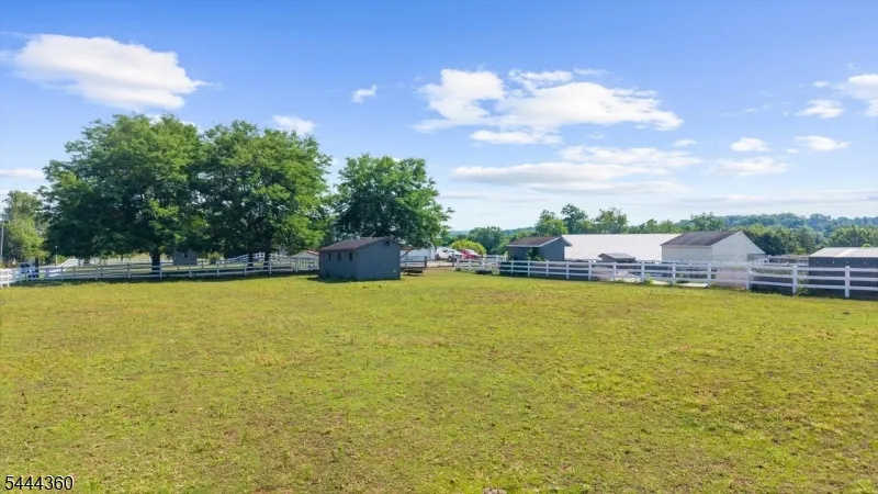 152 County Road 513 Alexandria, NJ 08825