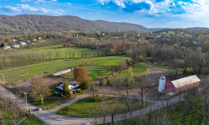 134 Drew Rd Vernon, NJ 07461