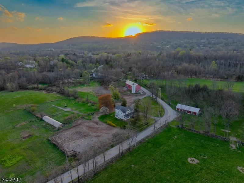 134 Drew Rd Vernon, NJ 07461