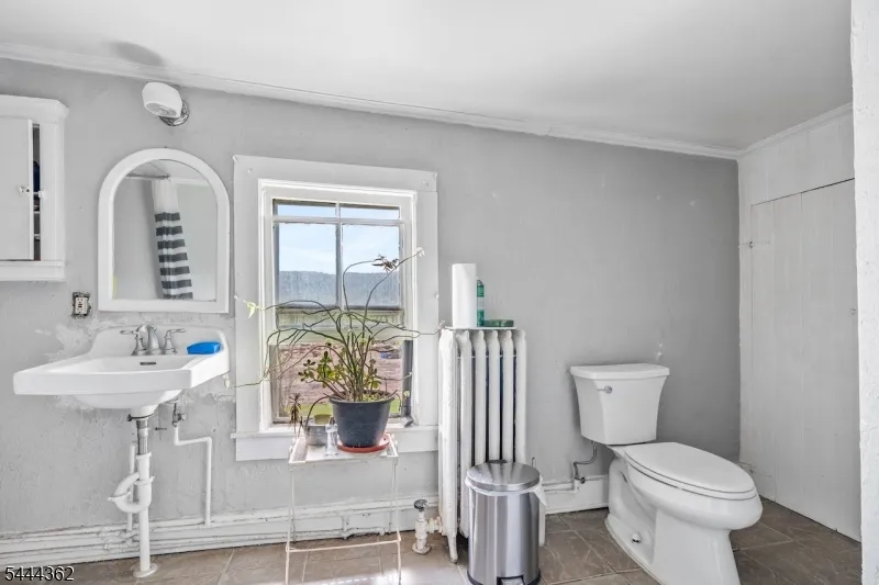 134 Drew Rd Vernon, NJ 07461
