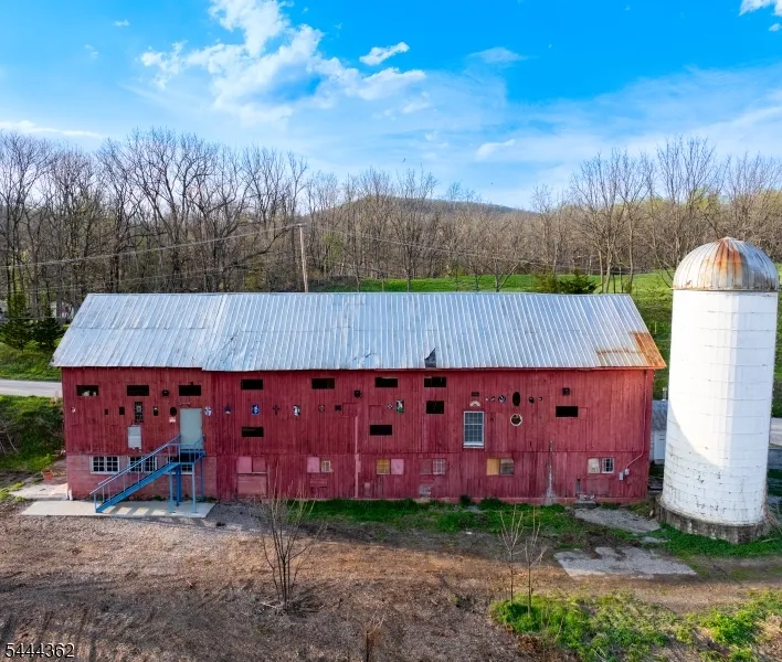 134 Drew Rd Vernon, NJ 07461