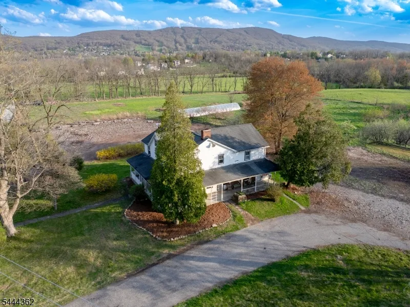 134 Drew Rd Vernon, NJ 07461