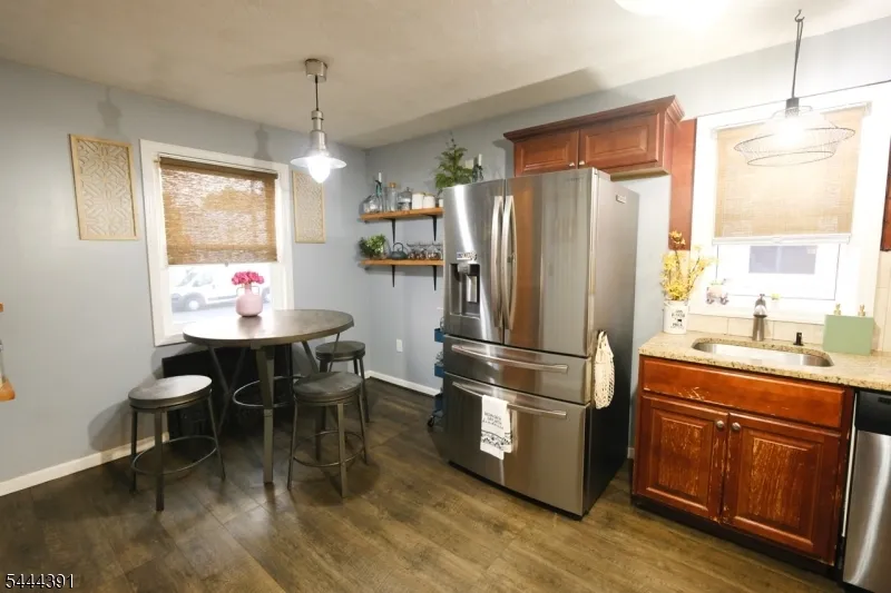 534 Monmouth Ave Linden City, NJ 07036