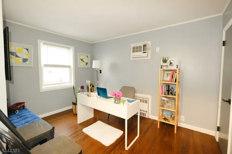 534 Monmouth Ave Linden City, NJ 07036