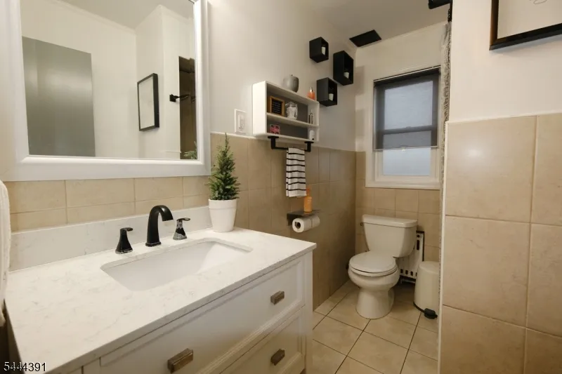 534 Monmouth Ave Linden City, NJ 07036