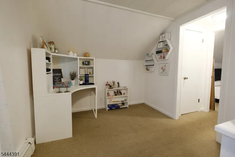 534 Monmouth Ave Linden City, NJ 07036