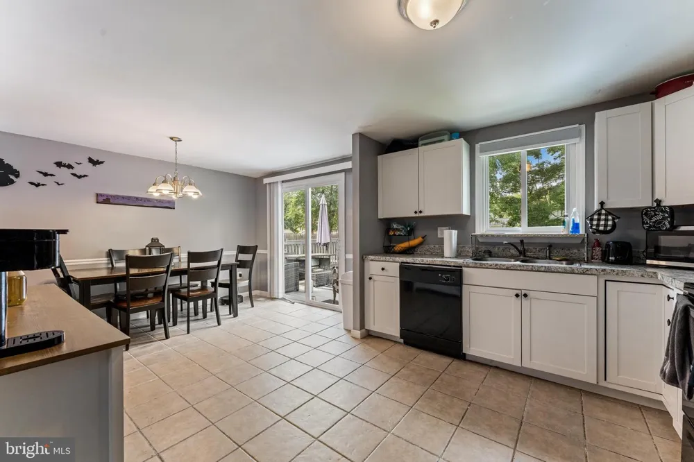 5913 MAPLE DRIVE Mays Landing, NJ 08330