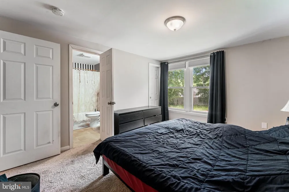 5913 MAPLE DRIVE Mays Landing, NJ 08330