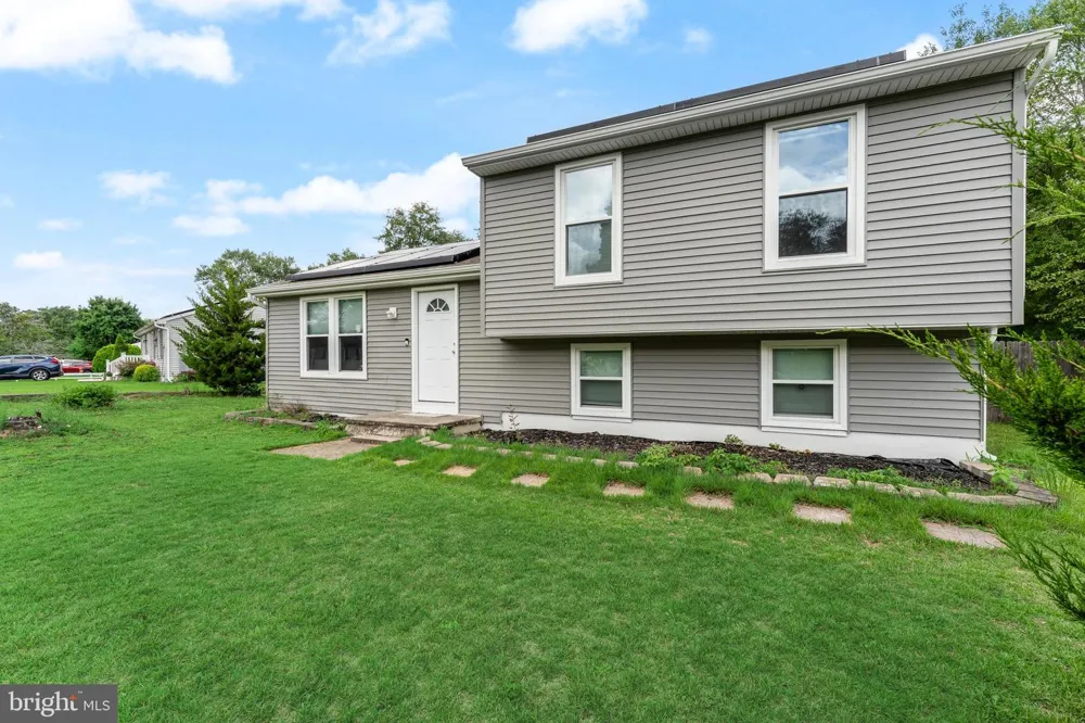 5913 MAPLE DRIVE Mays Landing, NJ 08330