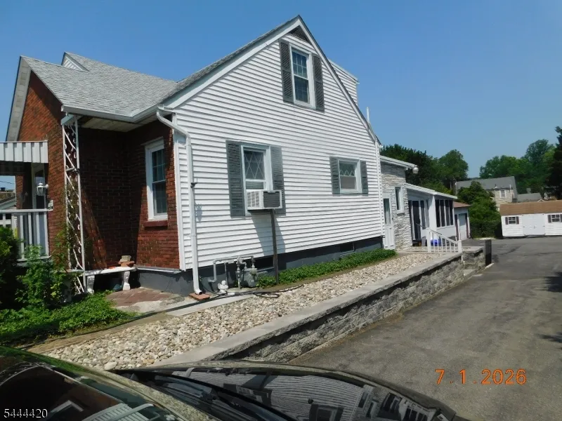 537 John Mitchell Ave Phillipsburg Town, NJ 08865