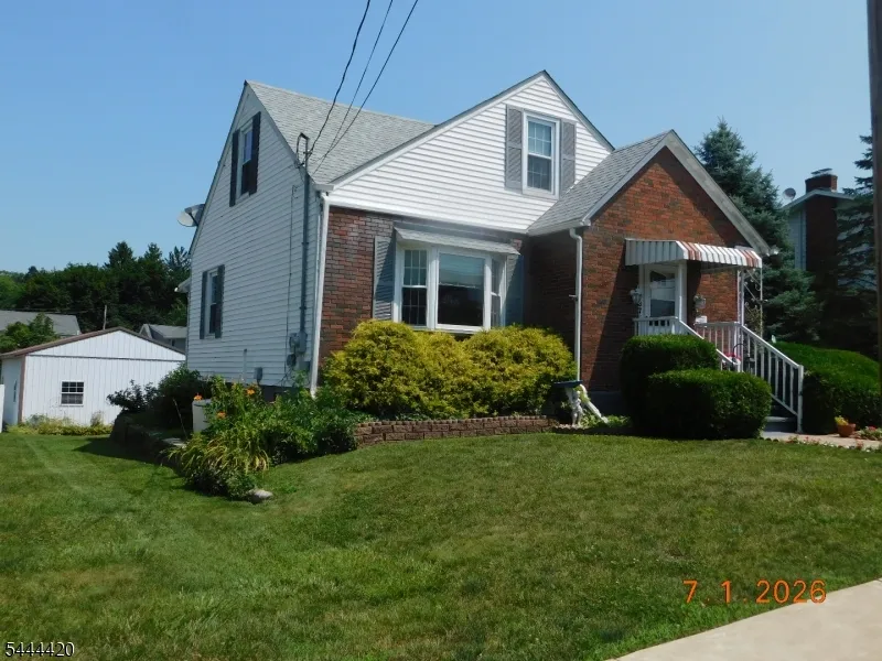537 John Mitchell Ave Phillipsburg Town, NJ 08865