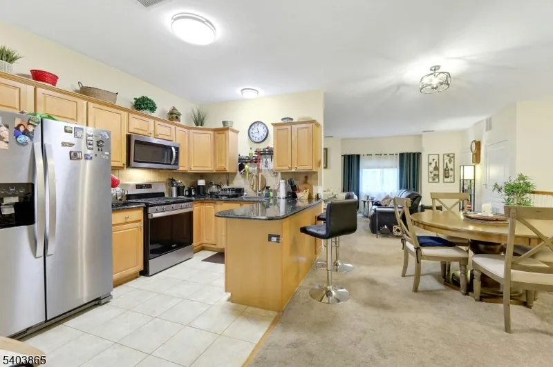 520 Victor St #8 Unit 8 Saddle Brook, NJ 07663