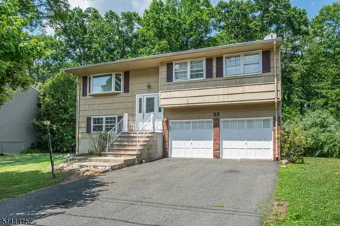 29 Downstream Dr