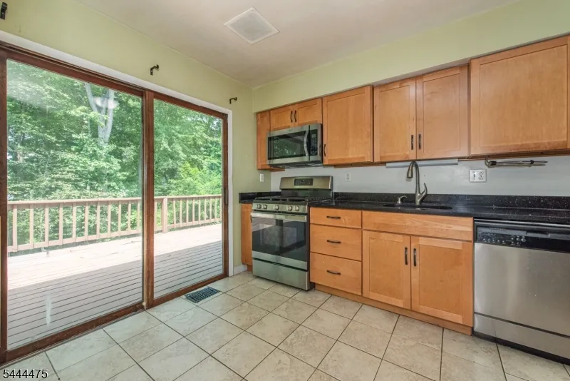 29 Downstream Dr Mount Olive, NJ 07836
