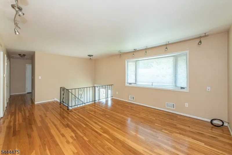 29 Downstream Dr Mount Olive, NJ 07836