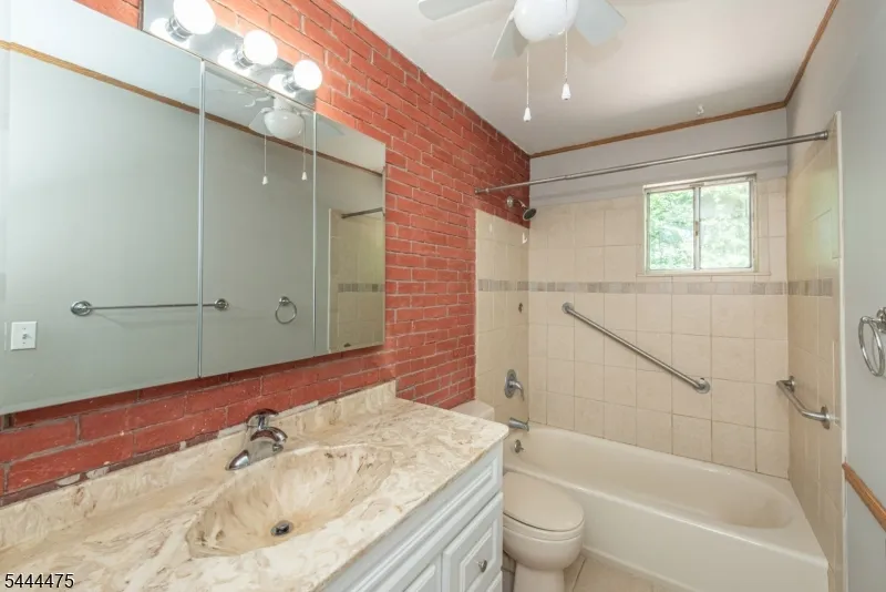29 Downstream Dr Mount Olive, NJ 07836