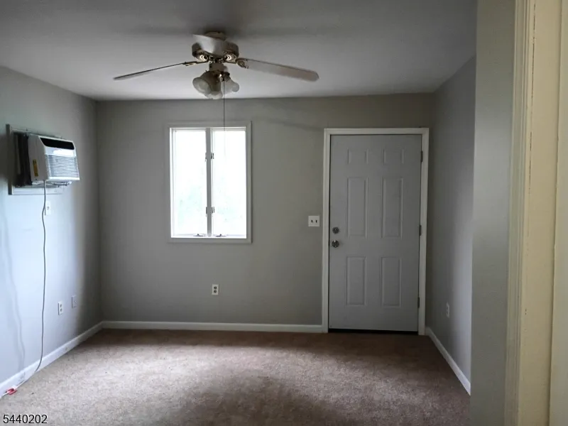639 S Main St Phillipsburg Town, NJ 08865