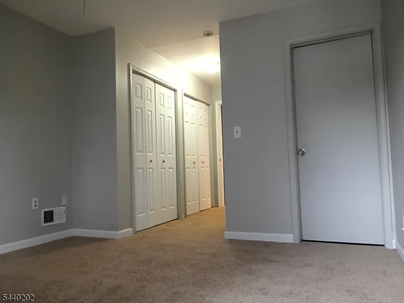 639 S Main St Phillipsburg Town, NJ 08865