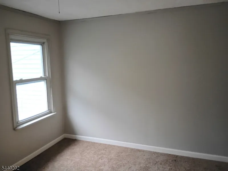 639 S Main St Phillipsburg Town, NJ 08865