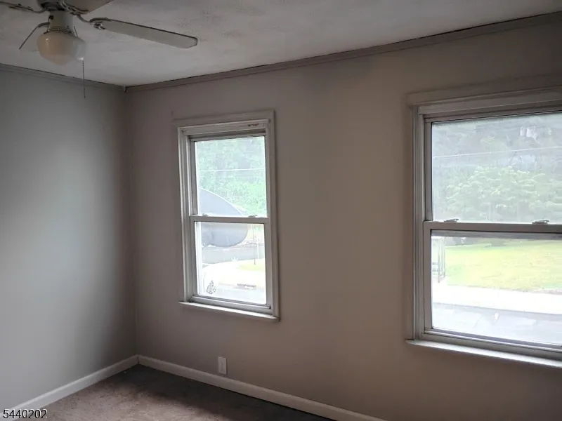 639 S Main St Phillipsburg Town, NJ 08865