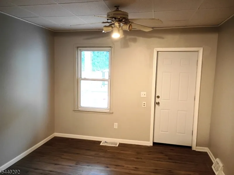 639 S Main St Phillipsburg Town, NJ 08865