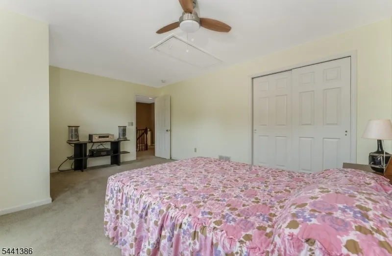 16 Woodland Ter Bloomsbury, NJ 08804
