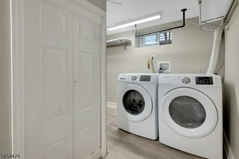 30 Tichenor Pl Montclair, NJ 07042