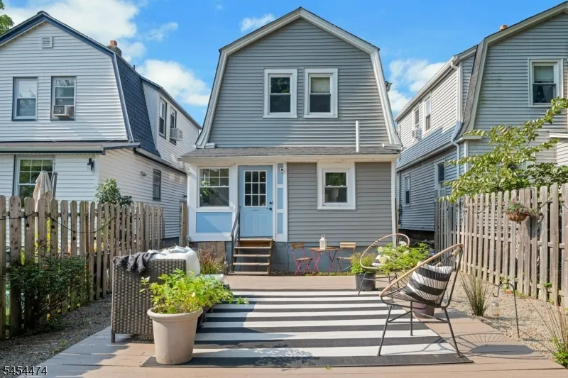 30 Tichenor Pl Montclair, NJ 07042