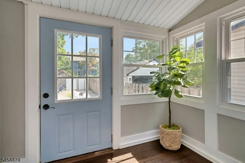 30 Tichenor Pl Montclair, NJ 07042