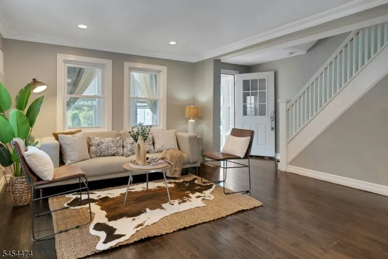 30 Tichenor Pl Montclair, NJ 07042