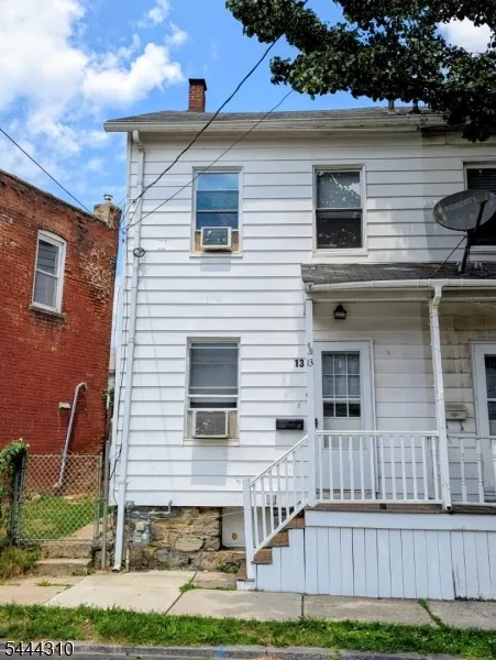 13 Lewis St Phillipsburg Town, NJ 08865