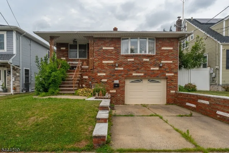 606 Knopf St Linden City, NJ 07036