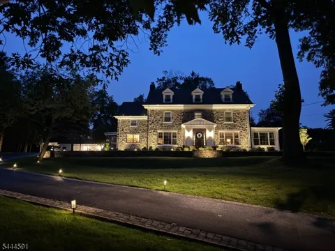 117 Forest Way