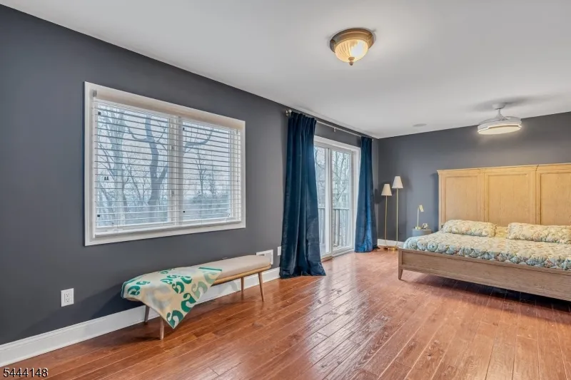 18 BAYVIEW TERRACE Green Brook, NJ 08812