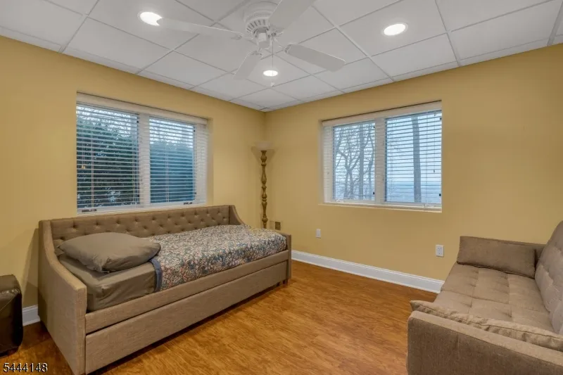 18 BAYVIEW TERRACE Green Brook, NJ 08812