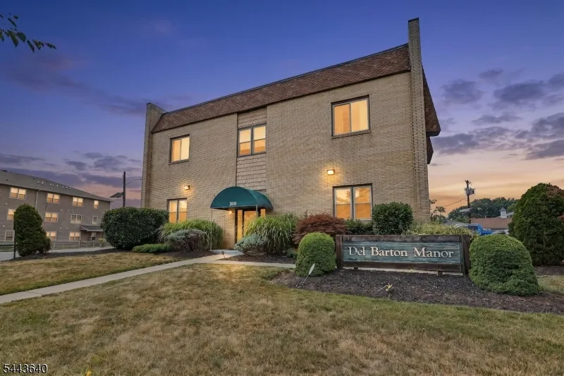 300 W Munsell Ave Cc5 Linden City, NJ 07036