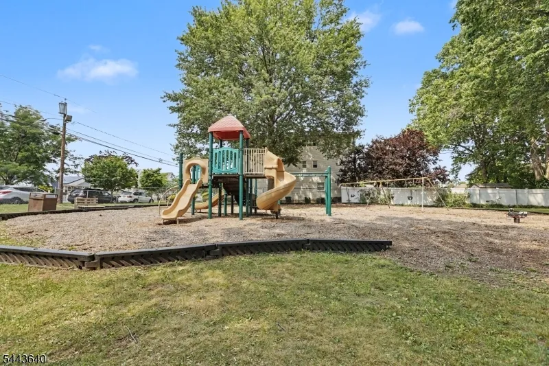 300 W Munsell Ave Cc5 Linden City, NJ 07036