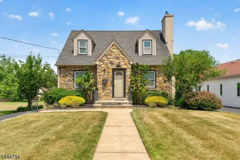 18 New Jersey Ave