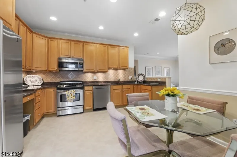 7118 Warrens Way #118 Unit 118 Wanaque, NJ 07465