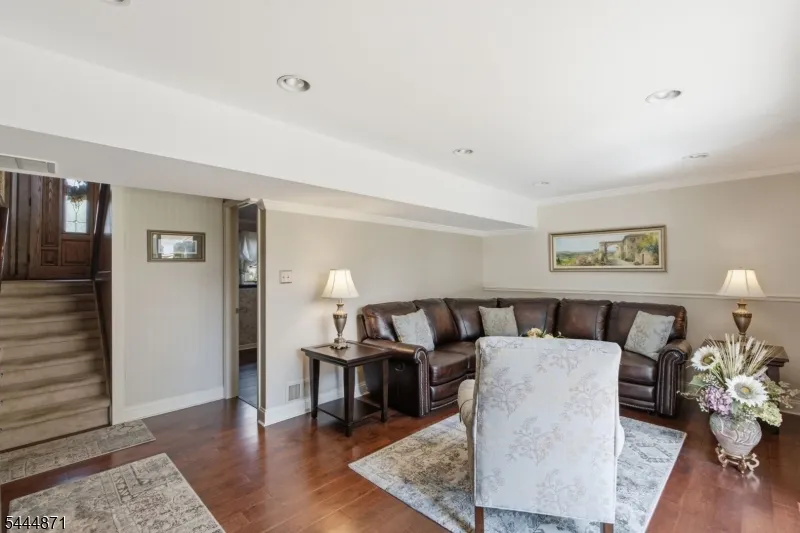 1453 Tooz Pl South Plainfield, NJ 07080