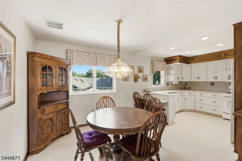 1453 Tooz Pl South Plainfield, NJ 07080